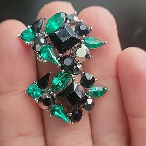 Elegant Black and Green Gemstone Earrings